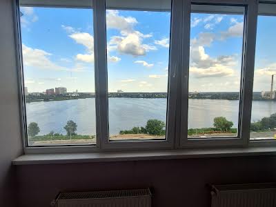 квартира за адресою Ревуцького вул., 44