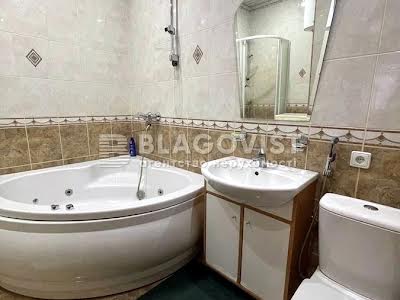 квартира за адресою Дмитрівська вул., 9-11