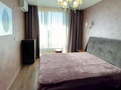 квартира за адресою Дніпровська набережна вул., 20-А
