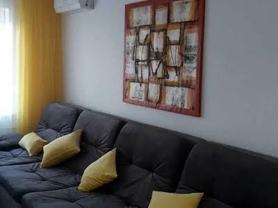 квартира за адресою Феофіла Яновського вул., 2