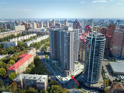 комерційна за адресою Євгена Коновальця вул. (Щорса), 30