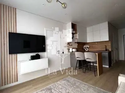 квартира за адресою Зарічна вул., 6