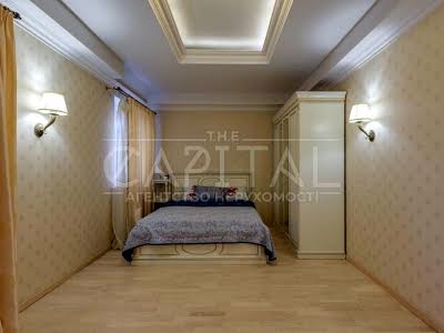 дом по адресу Столичное шоссе, 215