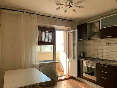 квартира по адресу Киев, Автозаводская ул., 81