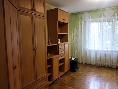 квартира за адресою Райдужна вул., 37