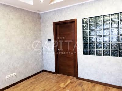 комерційна за адресою Казимира Малевича вул. (Боженка), 89