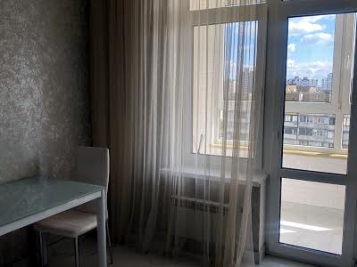 квартира по адресу Драгоманова ул., 10