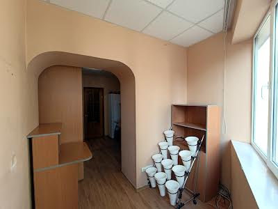комерційна за адресою Антоновича вул. (Горького), 125