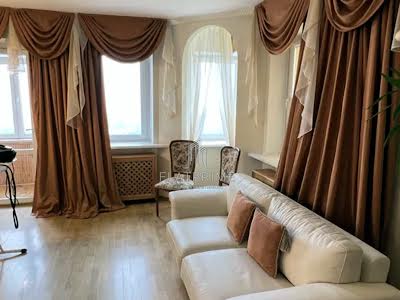 квартира за адресою Михайла Котельникова вул., 31