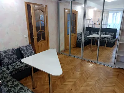 квартира за адресою Богдана Хмельницького вул., 2