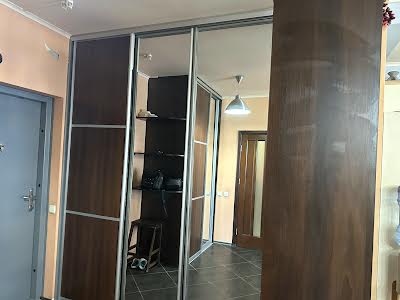 квартира по адресу Анны Ахматовой ул., 13-Д