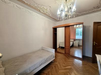 квартира по адресу Киев, Панаса Мирного ул., 11