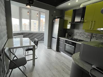 квартира по адресу с. Святопетровское, Леси Украинки бульв., 10