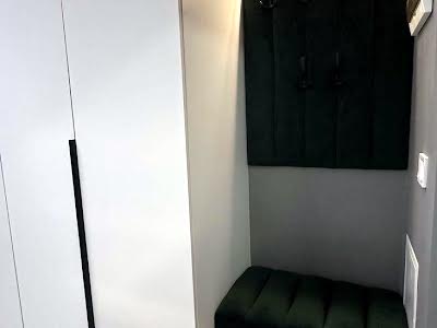 квартира за адресою Дніпровська набережна вул., 17-К