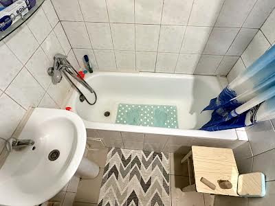 квартира за адресою Ольжича вул., 7-А