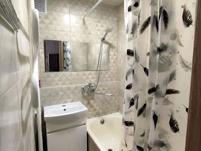 квартира за адресою Братиславська вул., 42