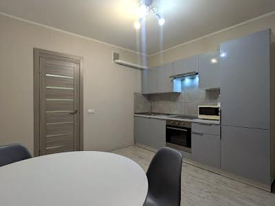 квартира по адресу Ревуцкого ул., 42 Б