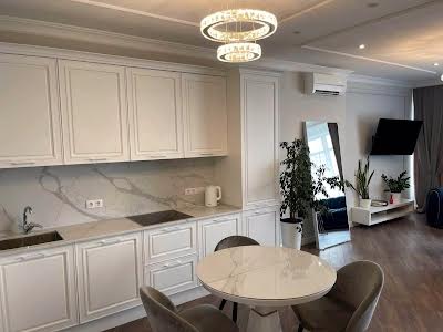 квартира по адресу Кловский спуск, 7
