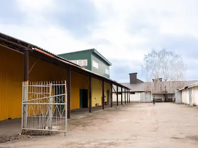 коммерческая по адресу с. Фастовец, Шевченка, 1