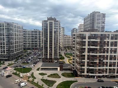 квартира по адресу Олександра Олеся ул., 5