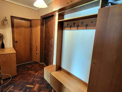 квартира по адресу Быкова Леонида бульв., 5