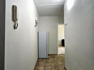 квартира по адресу Строителей ул., 8