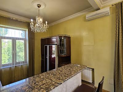 квартира за адресою Київ, Михайла Бойчука вул. (Кіквідзе), 3