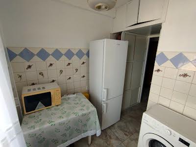 квартира за адресою Раїси Окіпної вул., 9