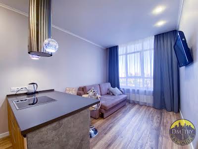 квартира за адресою Джона Маккейна вул. (Івана Кудрі), 7