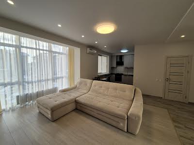 квартира за адресою с. Гатне, Карпа Валовня вул., 18