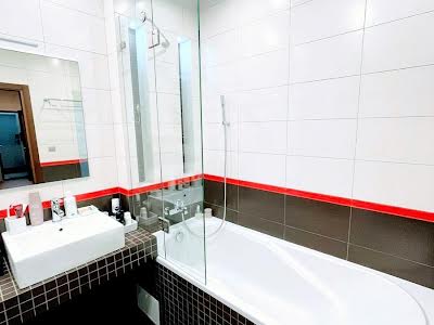 квартира за адресою Анни Ахматової вул., 30