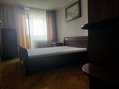 квартира за адресою Свободи просп., 30-А