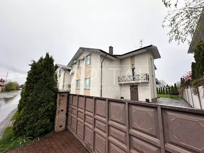 будинок за адресою Центральна вул.