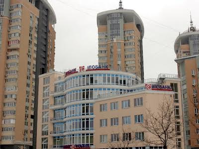 квартира за адресою Раїси Окіпної вул., 10-А