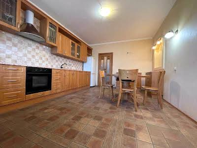 квартира за адресою Тарасівська вул., 21