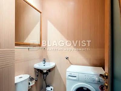 квартира за адресою Старонаводницька вул., 6-Б