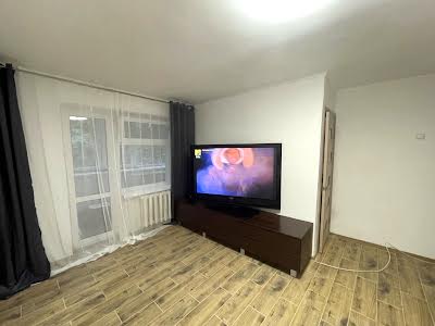 квартира за адресою Авіаконструктора Антонова вул., 4