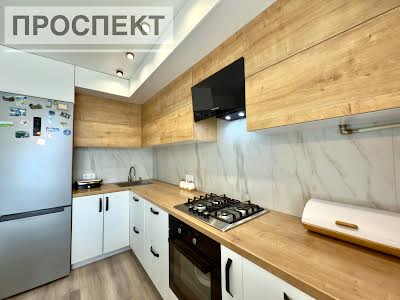 квартира за адресою Михайла Лушпи просп., 22/1