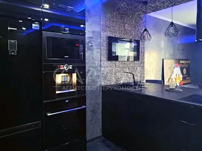 квартира за адресою Джона Маккейна вул. (Івана Кудрі), 7