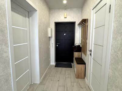 квартира за адресою Ревуцького вул., 42-Б