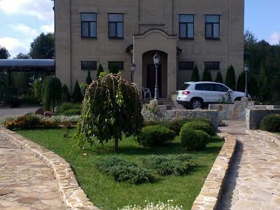 будинок за адресою Урожайна, 13