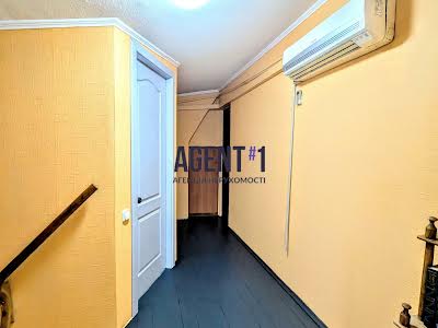 будинок за адресою с. Петропавлівська борщагівка, Кооперативна
