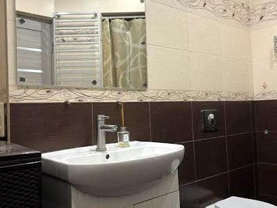 квартира за адресою Шумського, 1