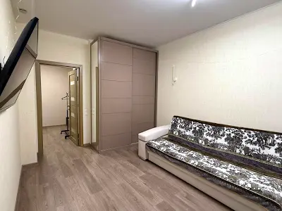 квартира за адресою Київ, Регенераторна вул., 4 
