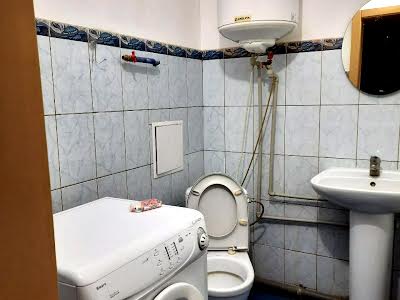 квартира за адресою Буча, Богдана Хмельницького бульв., 10