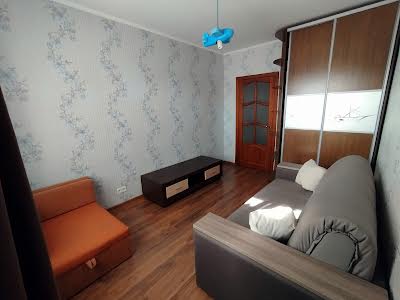 квартира по адресу Драгоманова ул., 42-А