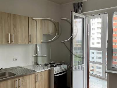 квартира за адресою Софії Русової вул., 7