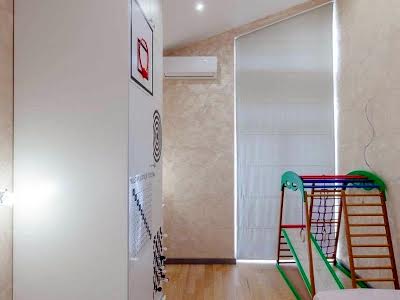 квартира за адресою Регенераторна вул., 4
