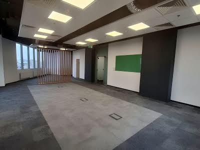комерційна за адресою Київ, Князів Острозьких вул. (Московська), 32