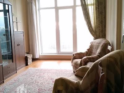 квартира за адресою Івана Крамського вул., 9